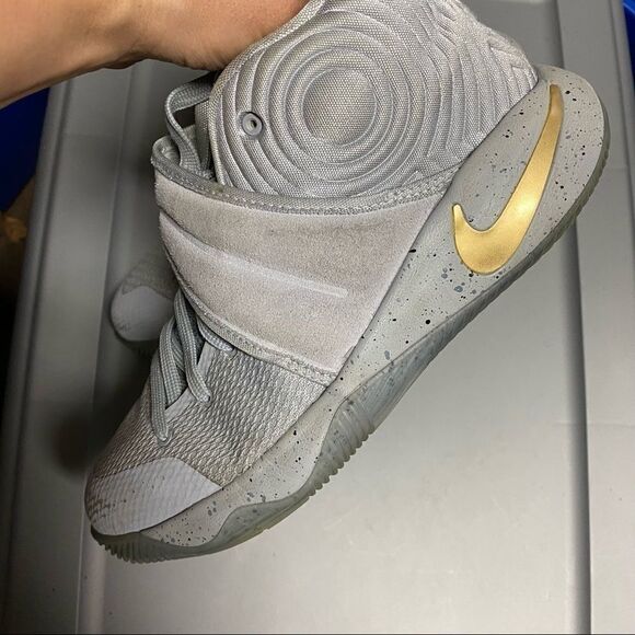 Nike Kyrie 2's Battle Gray Gold High top basketball sneakers shoes 6Y 7.5 womans - Picture 7 of 14